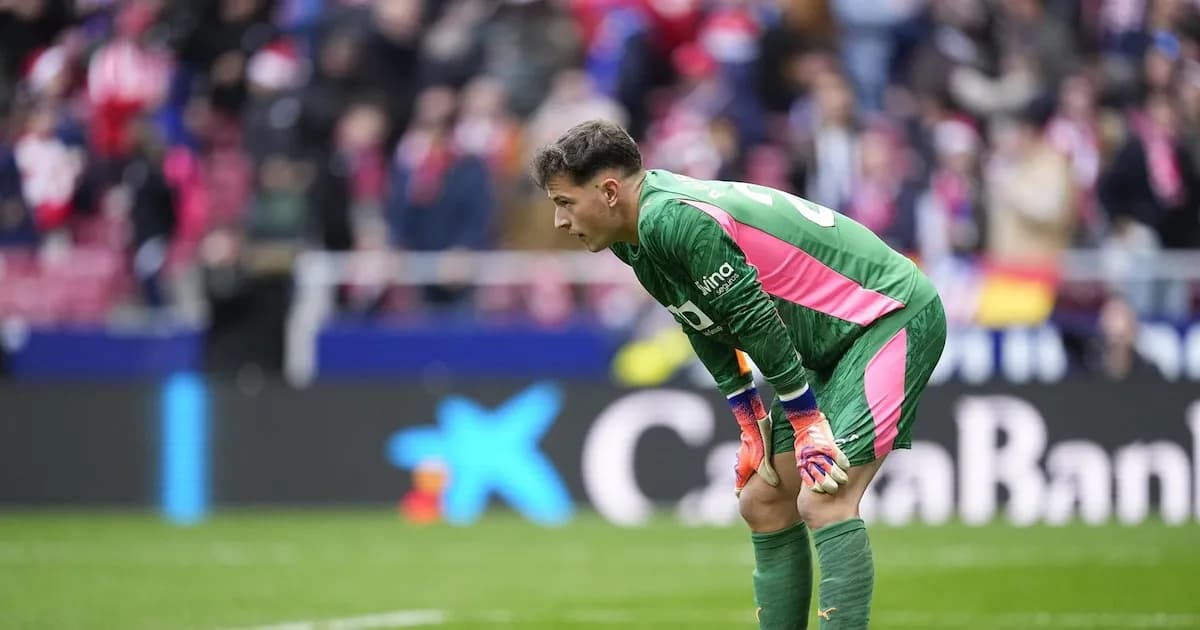 Julen Agirrezabala, portero del Valencia, sufre lesión en el menisco