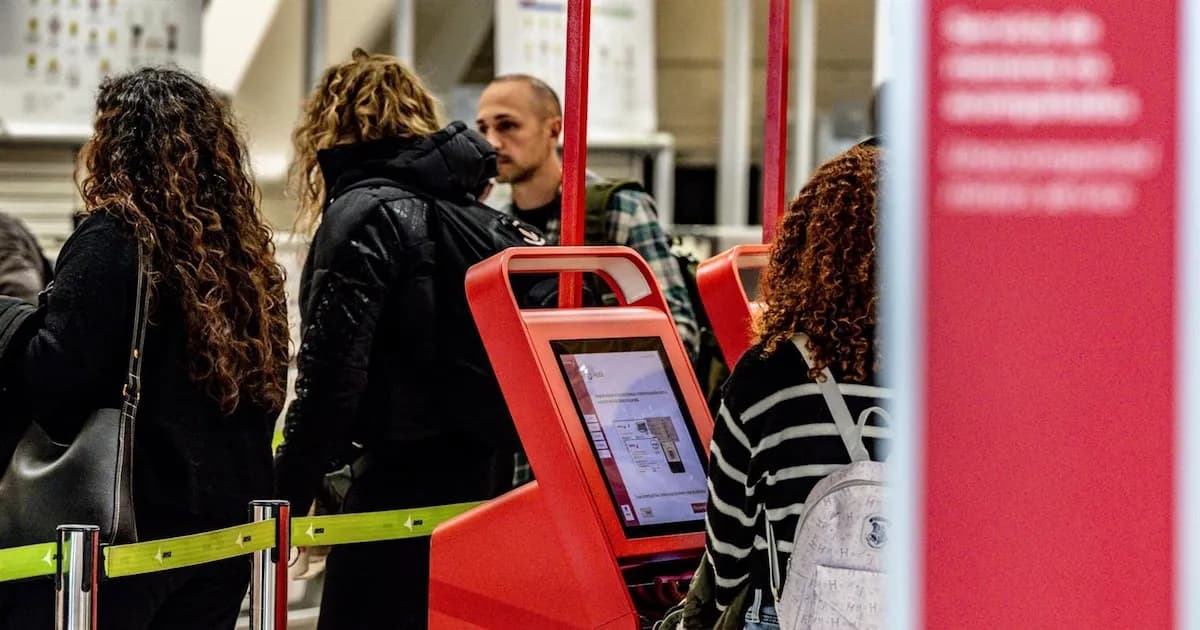 España evalúa opciones para evacuar a sus ciudadanos en Oriente Medio