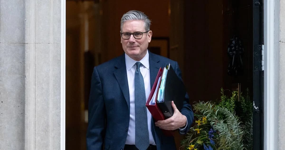 Starmer reafirma que el uso de bases británicas por EE.UU. es solo defensivo