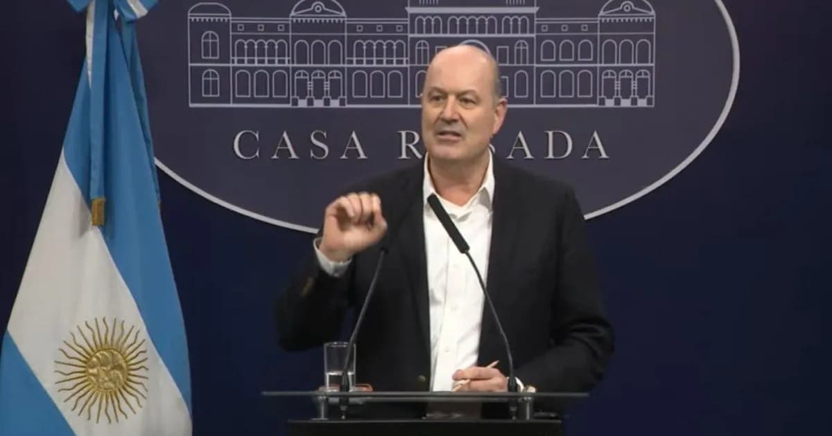 Argentina: Denuncian penalmente a Federico Sturzenegger y a autoridades de la OA por una contratación millonaria vinculada a su esposa