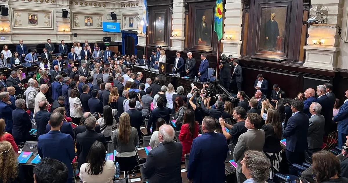 Kicillof inaugura sesiones en la Legislatura y desata un intenso debate político