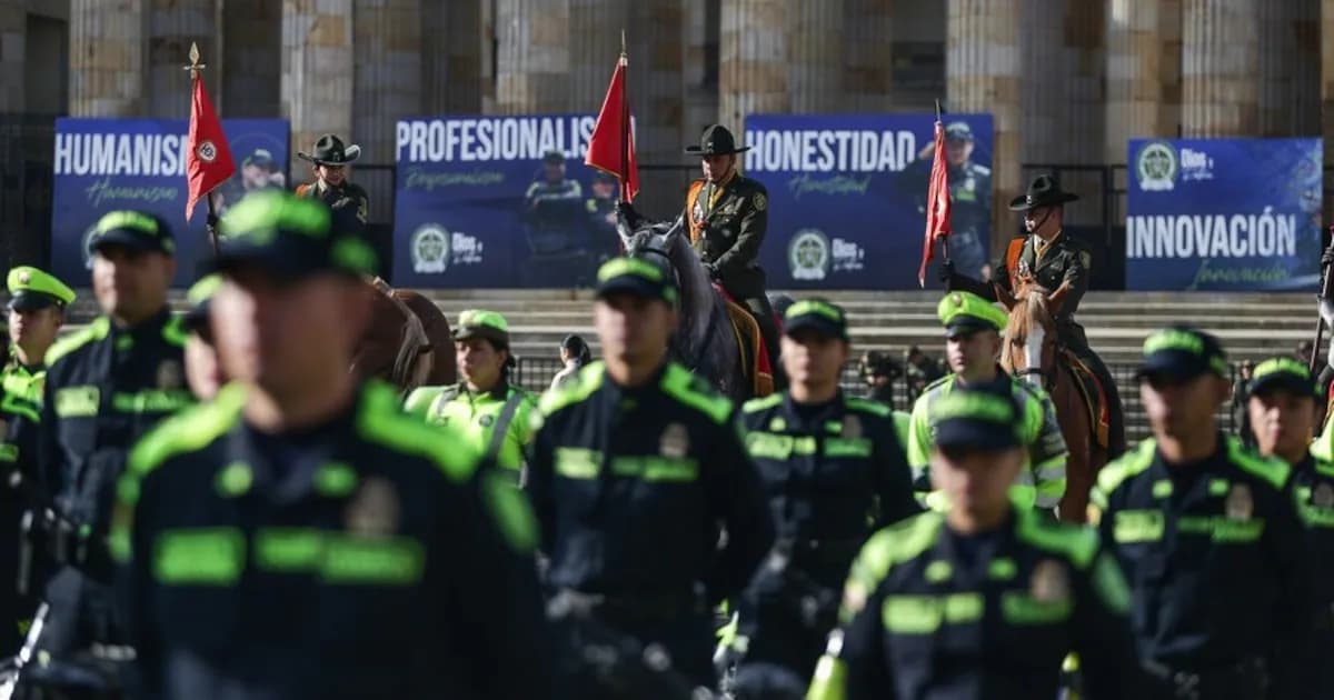 Policía acepta cargos por abandonar su puesto para dormir en servicio