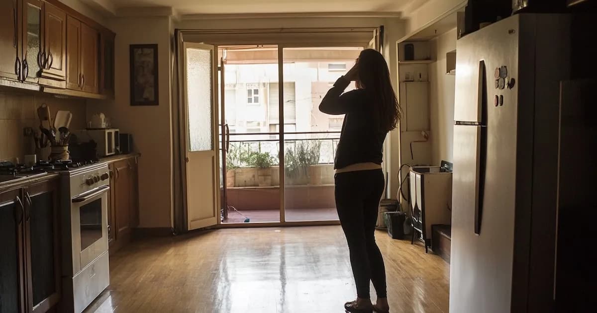 Crisis de independencia: 40% de los jóvenes argentinos viven con sus padres por altos alquileres