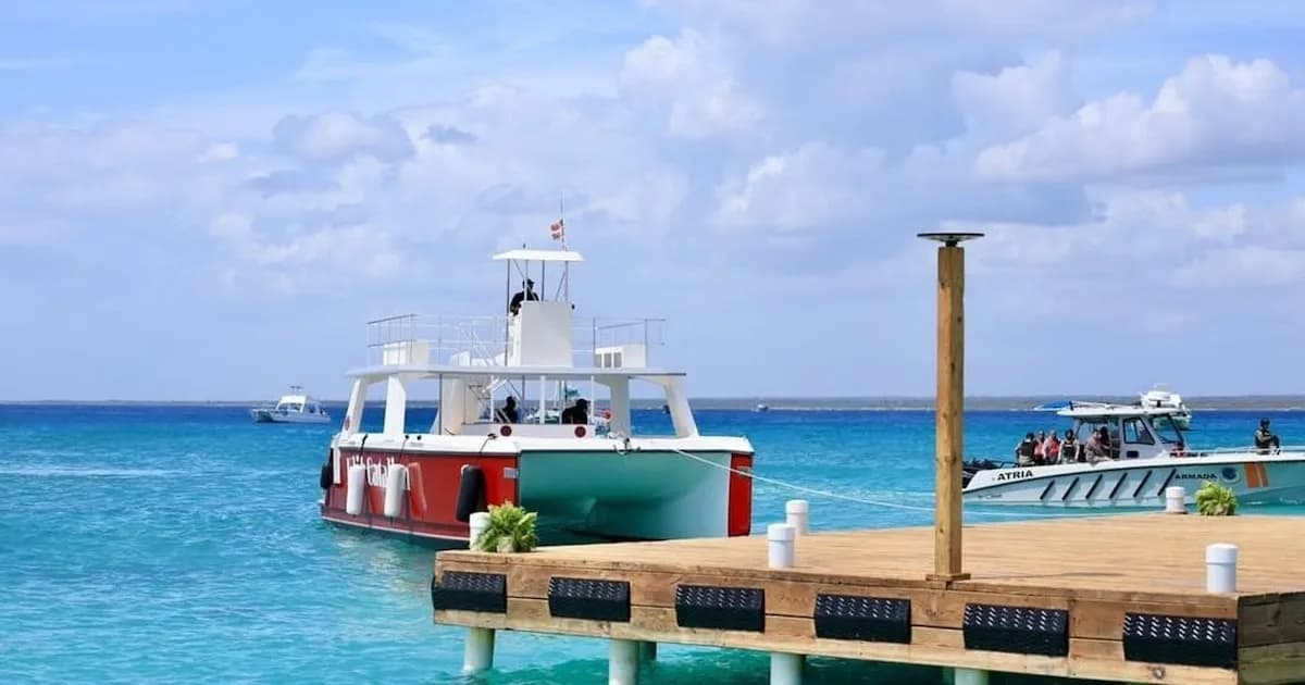 Inauguran el muelle KlübCatalina en República Dominicana y W2M ampliará su flota Aeroyatch