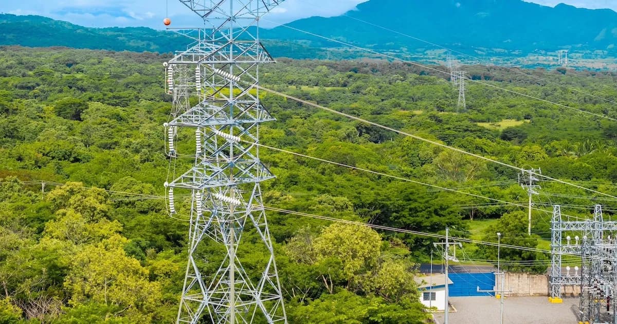 El Salvador invertirá $1,000 millones en modernización de su red eléctrica inteligente