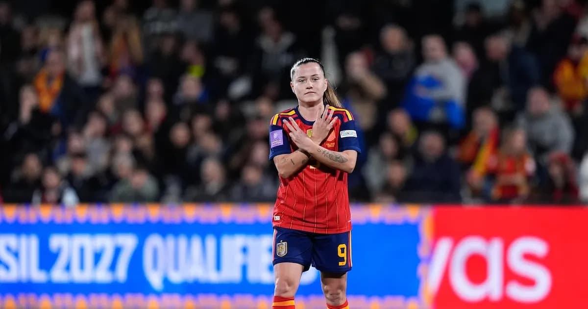 España arrasa a Islandia en su debut mundialista con un 3-0 contundente