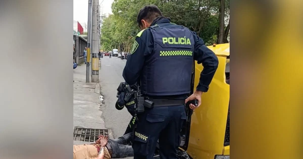 Impactante persecución policial termina con un taxi volcado en Medellín