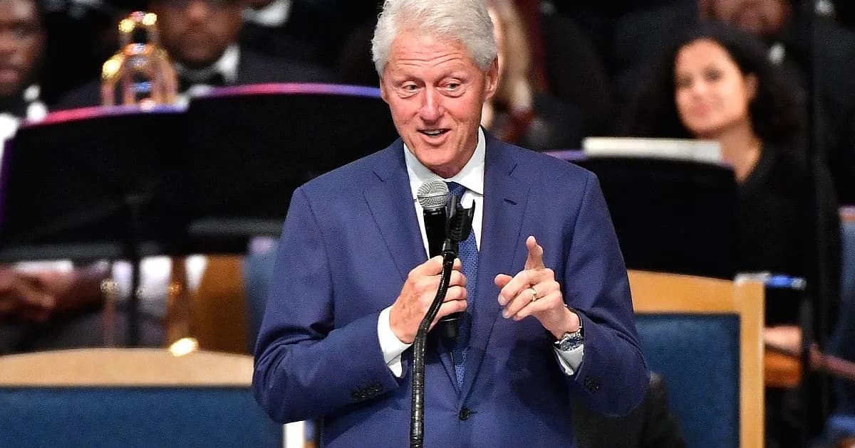 Bill Clinton testifica sobre su relación con Epstein y menciona a Donald Trump