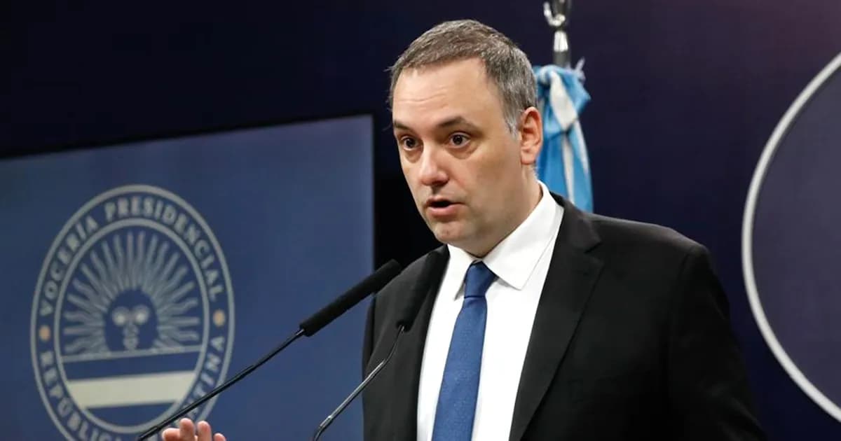 Nuevo esquema de reemplazo para el jefe de Gabinete en su ausencia temporal