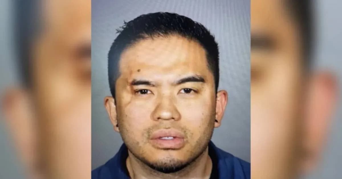 Detienen a un docente en Los Ángeles por abuso infantil y fotos íntimas de alumnas