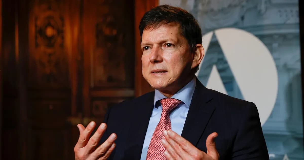 Exministro de Justicia ofrecerá apoyo legal a madre de niño fallecido por falta de medicamento