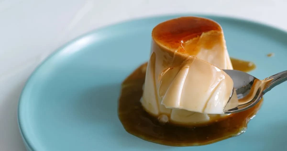 Delicioso flan de huevo y manzana: un postre ideal para impresionar esta primavera