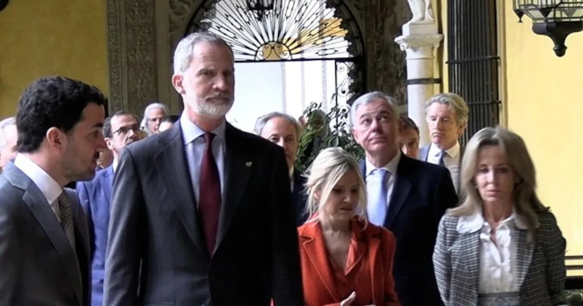 Felipe VI inaugura la exposición 'Cayetana. Grande de España' en el Palacio de Dueñas