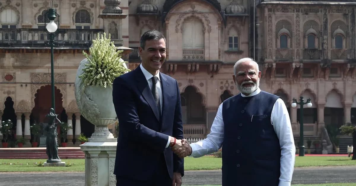 Escena politica: Sánchez se reúne con empresarios en Nueva Delhi en el inicio de su viaje oficial a la India