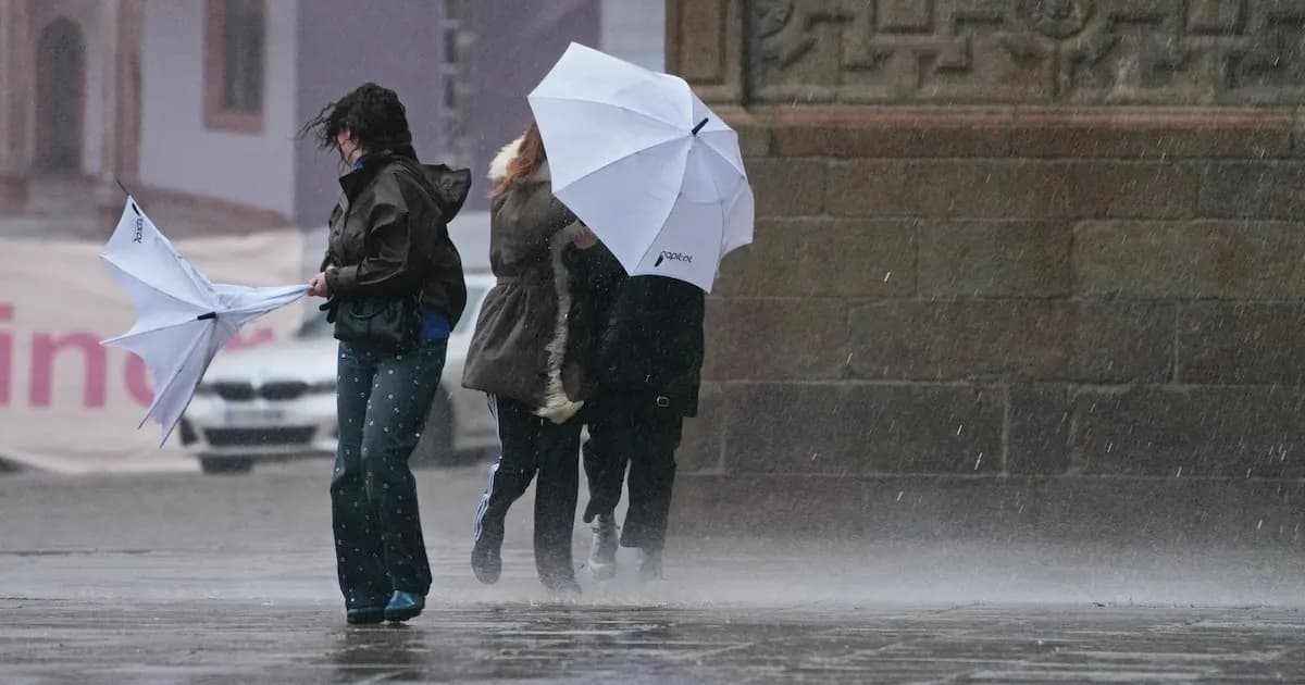Cambio de tiempo en España: la borrasca Regina traerá lluvias y nieve