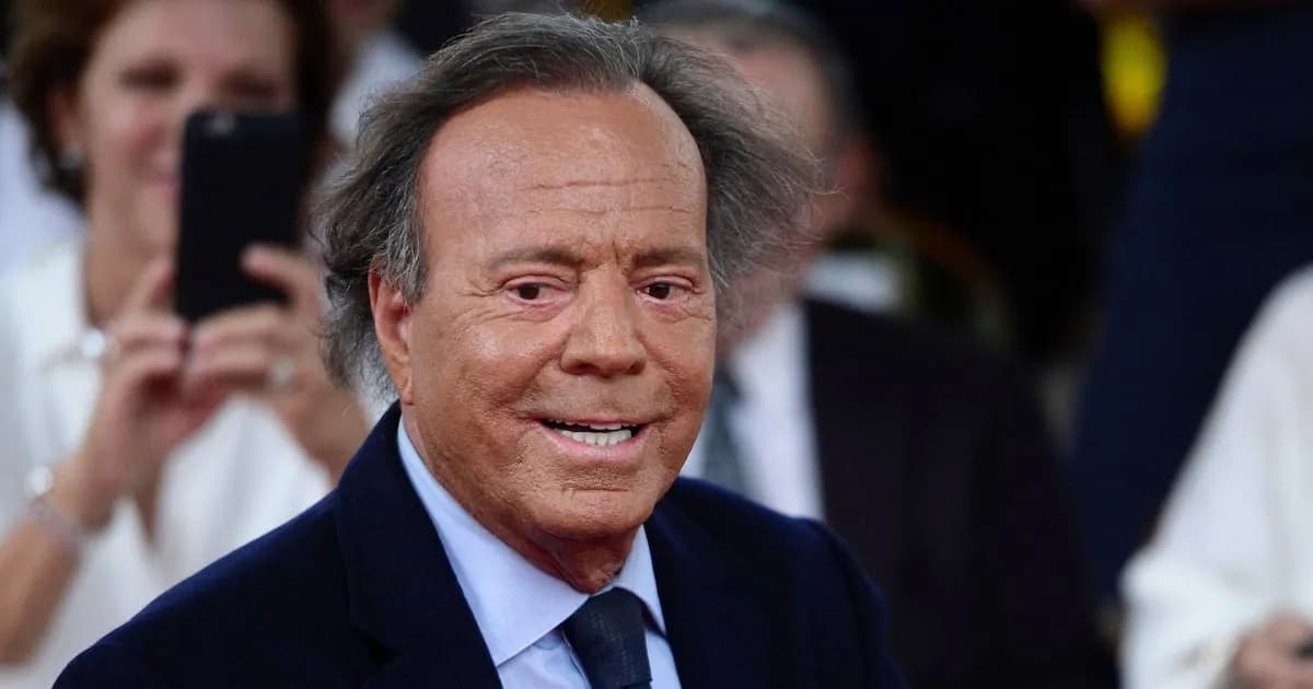 Emotiva carta de Julio Iglesias a Fernando Ónega tras su fallecimiento