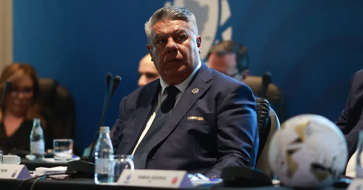 Indagan a Claudio Tapia y Pablo Toviggino por evasión fiscal y les prohíben salir del país