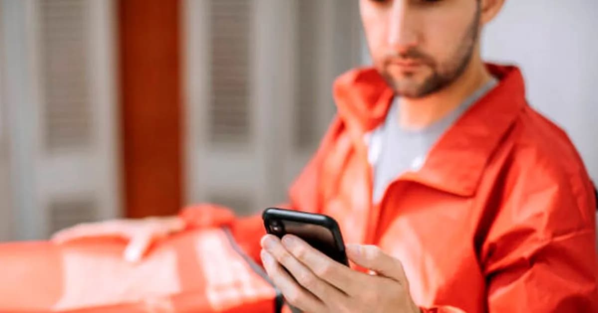 CABA firma acuerdo con plataformas de delivery para mejorar condiciones laborales y seguridad vial