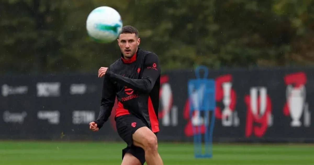 Santiago Giménez regresa a los entrenamientos con el AC Milan: un nuevo comienzo