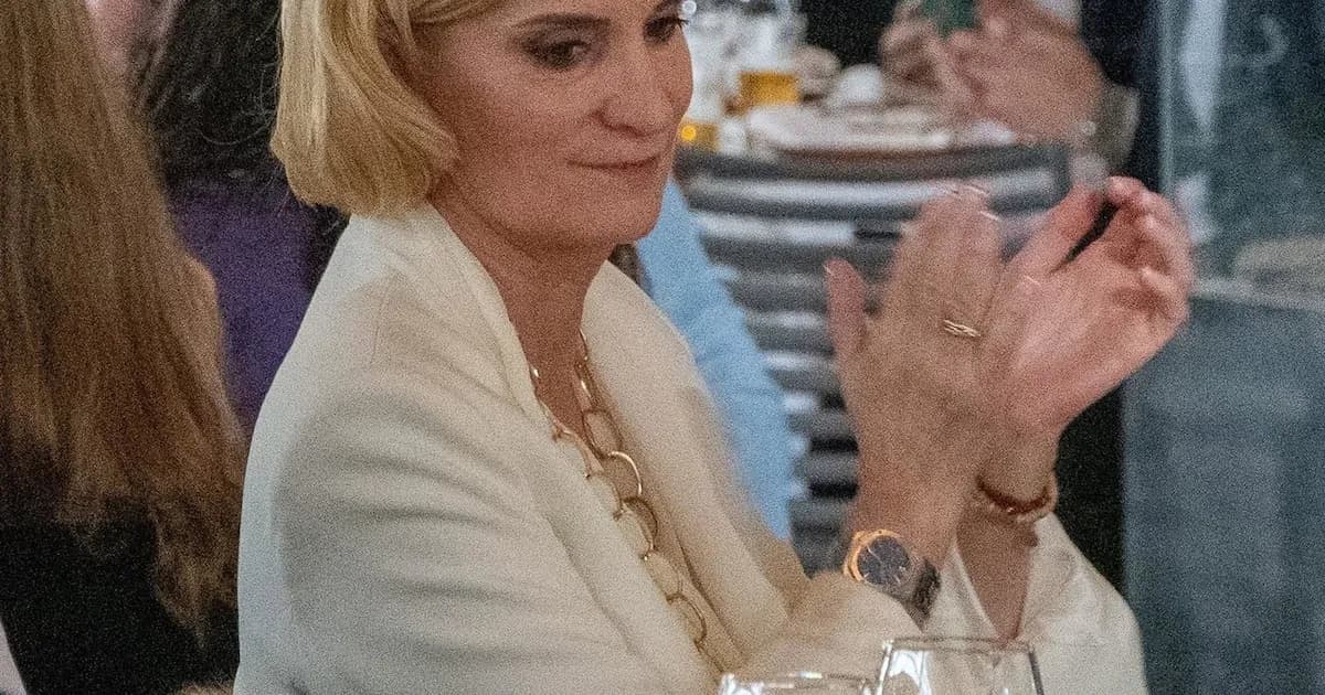 María Zurita se muestra nerviosa ante el futuro incierto de su tío, el Rey Juan Carlos