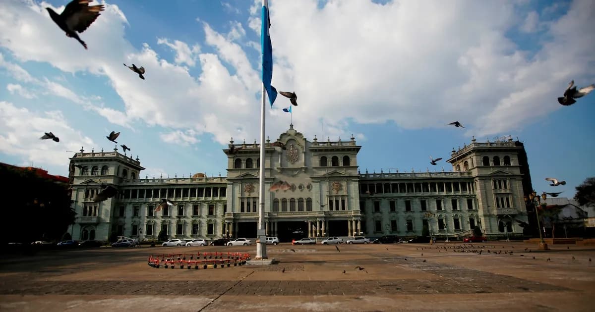 Guatemala desafía la anulación de captura a Serrano Elías con recursos legales