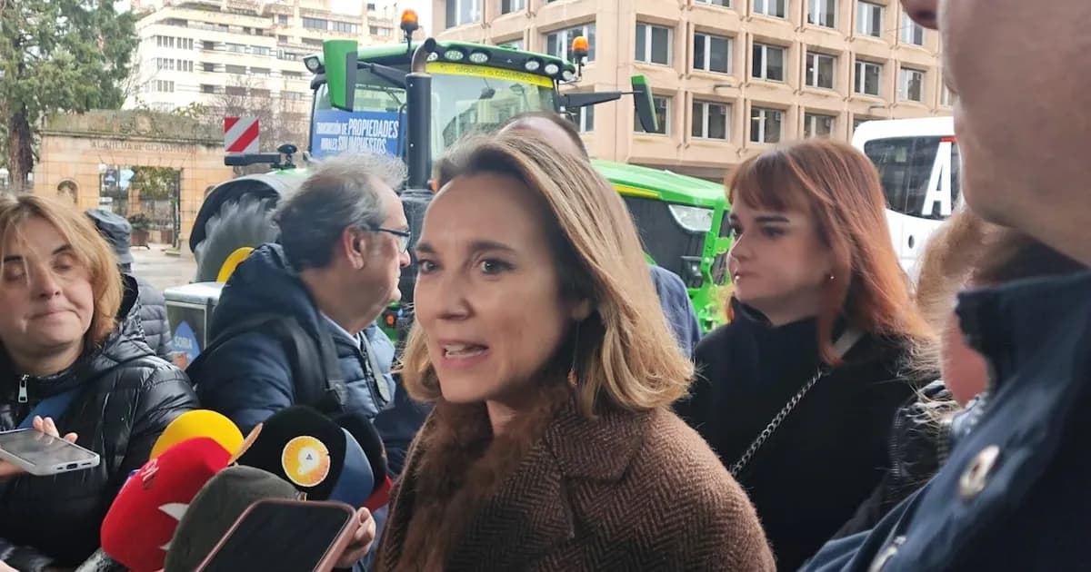 Gamarra exige la presencia de Robles y critica el envío de una fragata al Mediterráneo