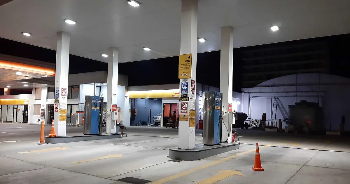 La venta de combustibles se declara servicio esencial para asegurar su continuidad en paros