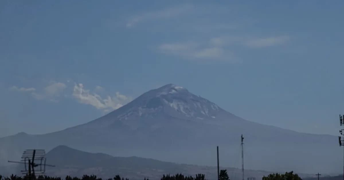 Popocatépetl reporta 57 exhalaciones en 24 horas y se mantiene en alerta amarilla
