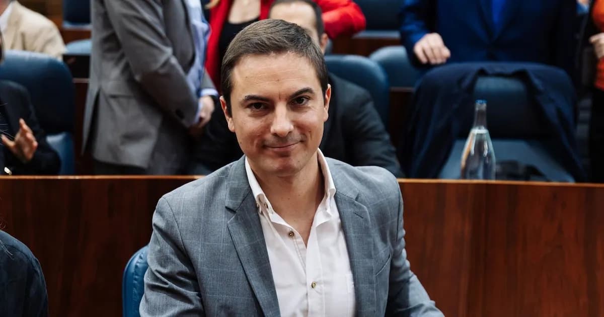 Lobato busca reconectar a los jóvenes con la democracia a través de redes sociales