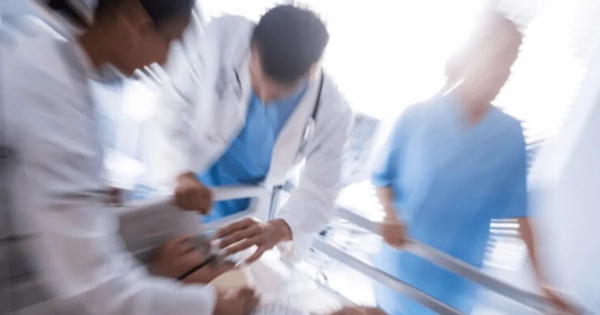 Descubren embarazo en niña de 12 años tras consulta médica en Medellín por dolor abdominal