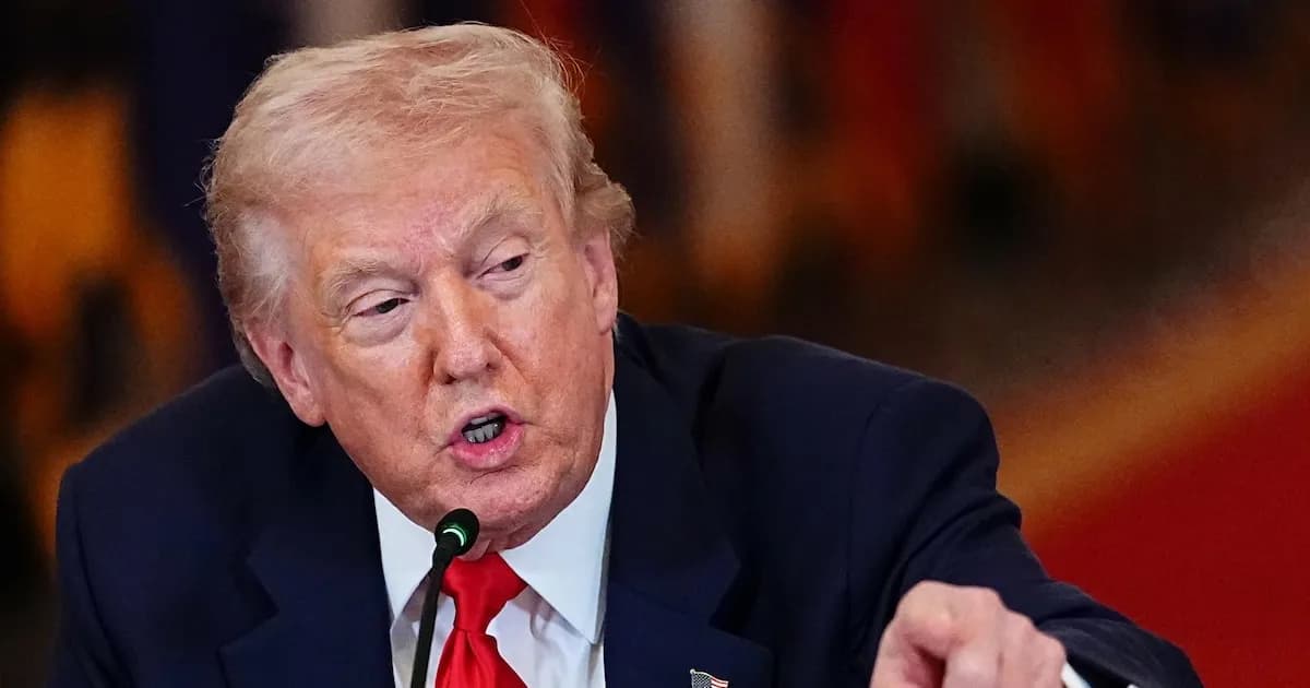 Trump advierte sobre un inminente ataque a Irán y sugiere intensificar bombardeos