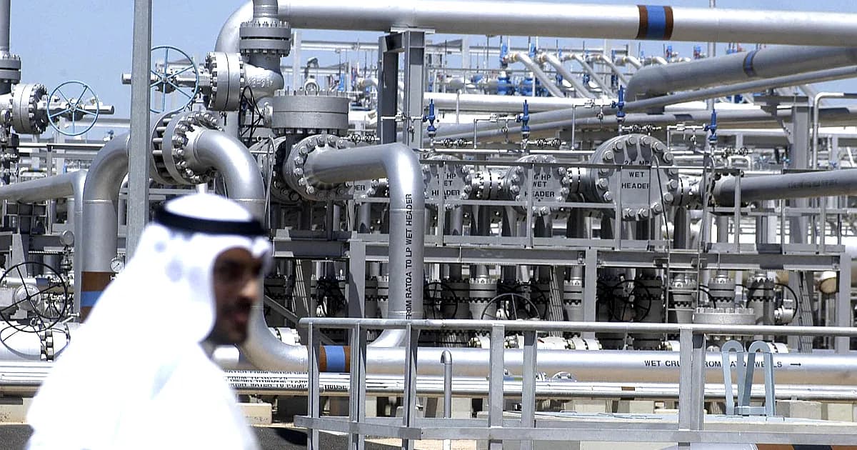 Kuwait reduce producción y detiene refinerías por bloqueo en Ormuz