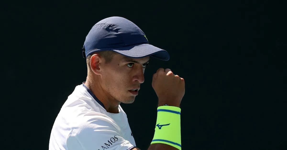 Sebastián Báez avanza en Indian Wells y se prepara para enfrentar a Medvedev