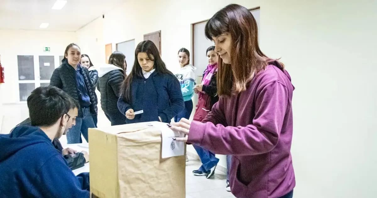 La mirada de los jóvenes sobre la política de cara a las elecciones 2027