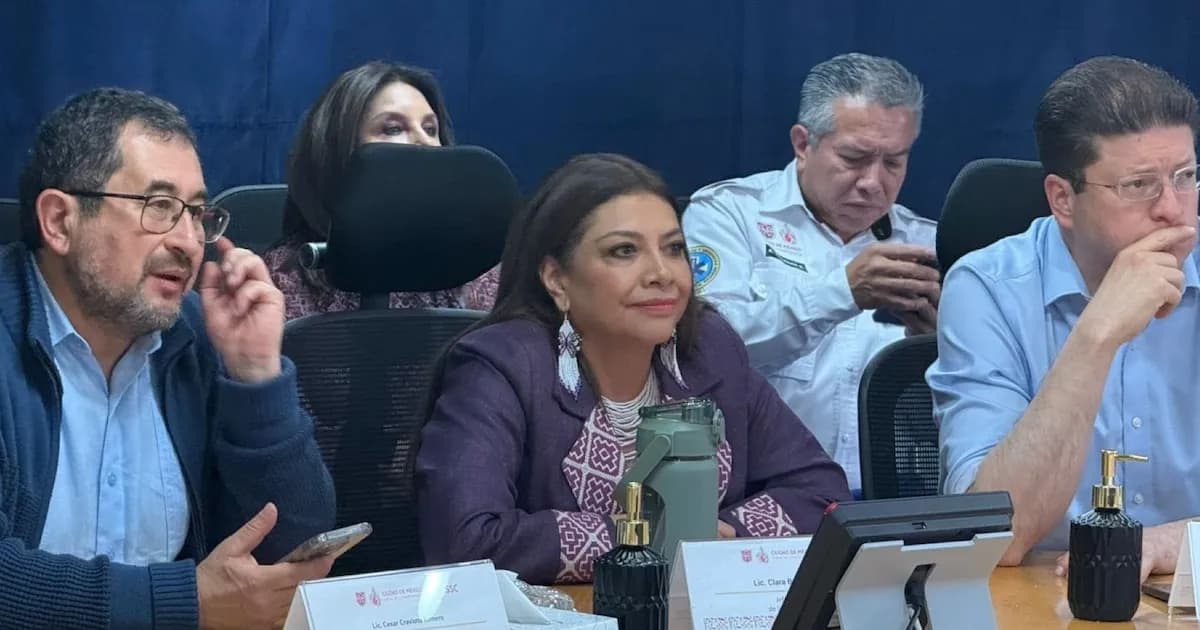 Clara Brugada y su gabinete supervisan la marcha del 8M en la Ciudad de México