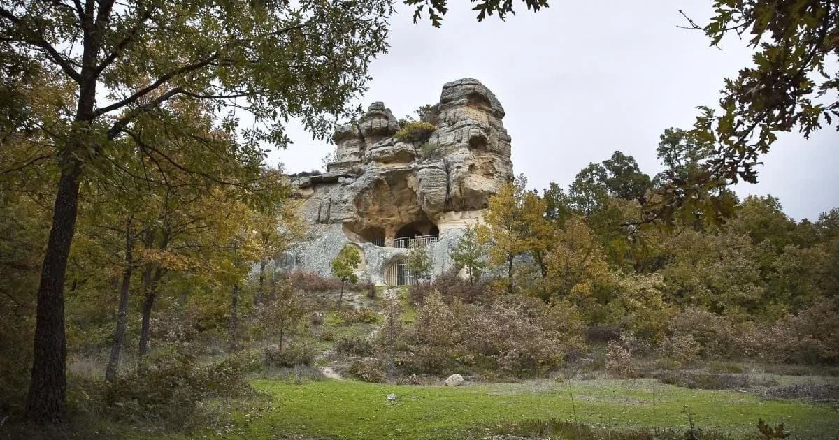 Descubren el eremitorio de San Miguel, joya arquitectónica de Castilla y León