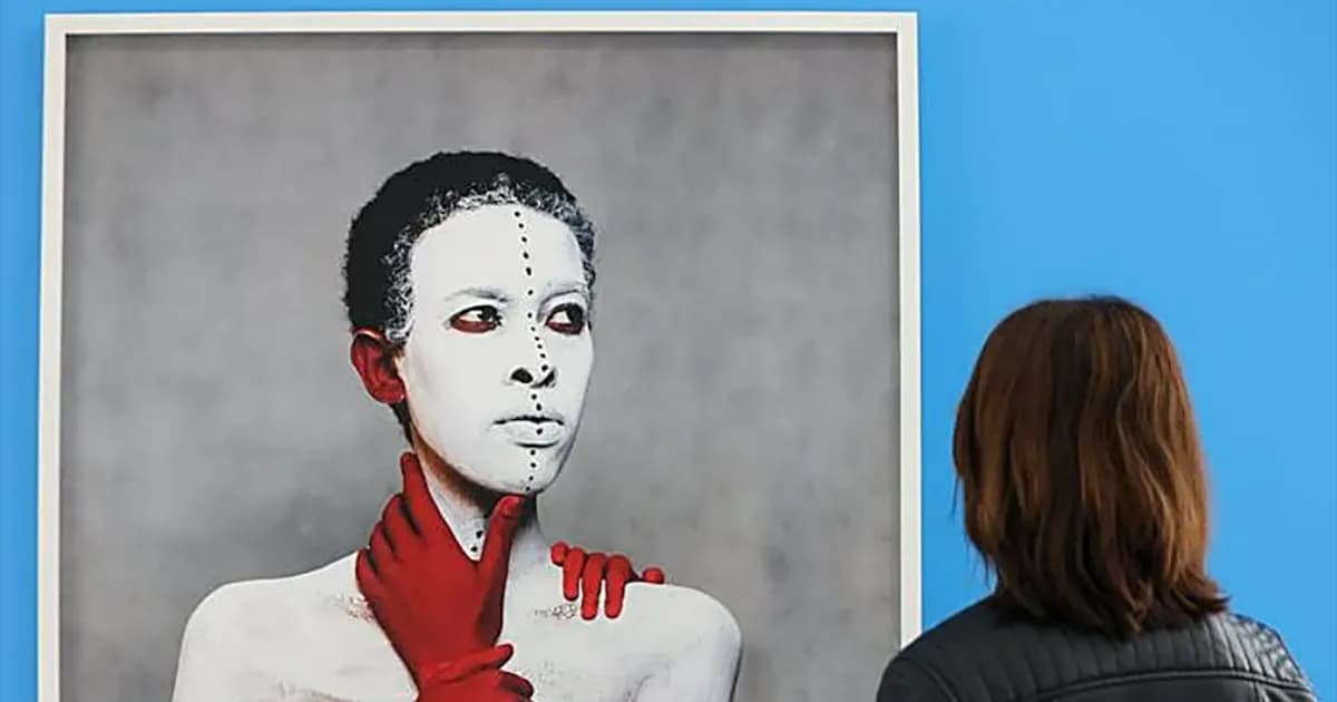 Jorge M. Pérez presenta ‘Améfrica’, una exposición que une culturas en Sevilla