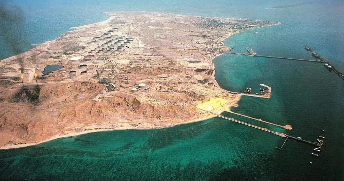 J.P. Morgan advierte sobre crisis del petróleo si EE.UU. e Israel controlan Kharg