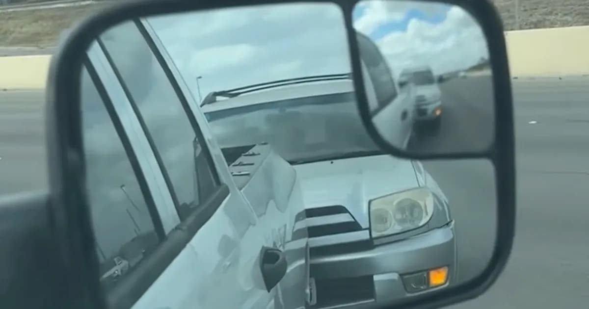 Un héroe en la autopista: conductor salva a otro inconsciente en Texas
