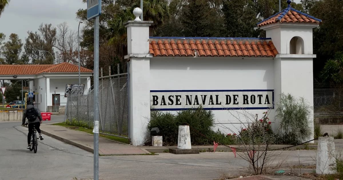 El Ministerio de Defensa busca empresas para mantenimiento naval en Rota con presupuesto de 1 millón de euros