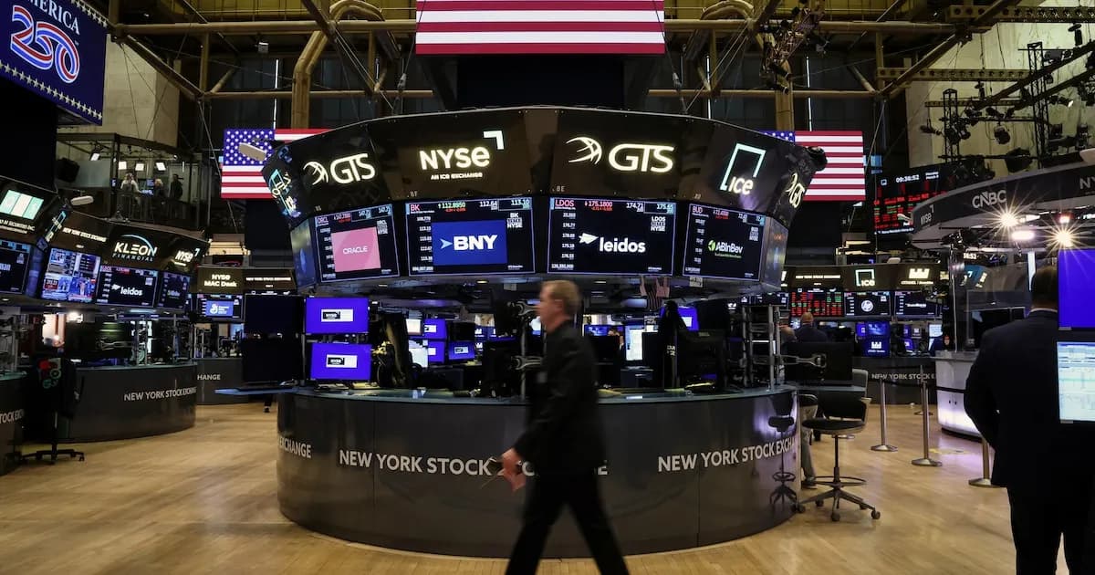 Acciones argentinas repuntan y riesgo país disminuye en medio de recuperación global