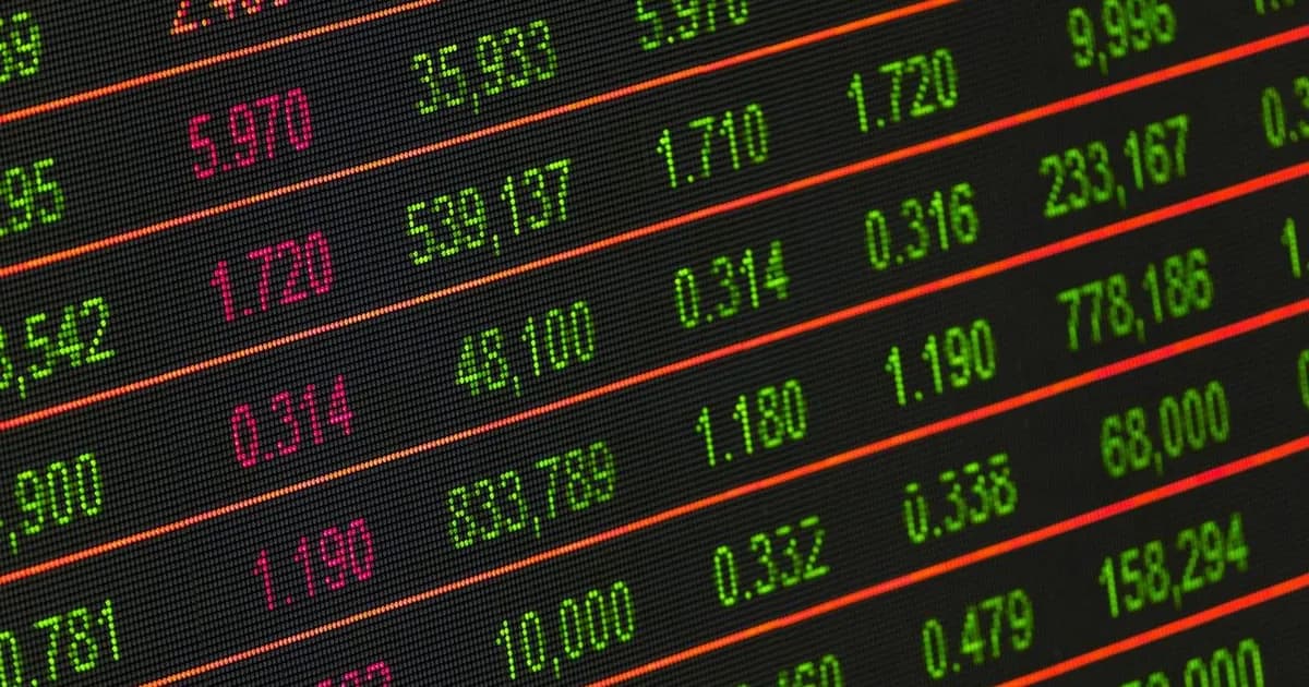 Wall Street se recupera en preapertura ante la expectativa de datos económicos en EE. UU.