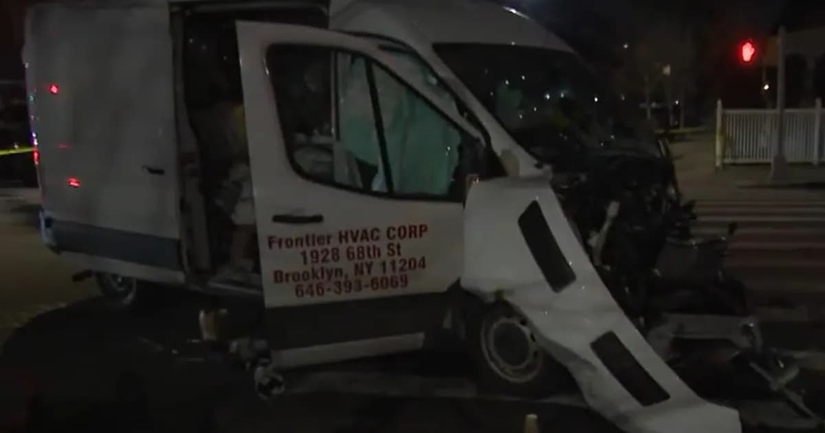 Trágico accidente en Brooklyn: un fallecido y once heridos en choque múltiple