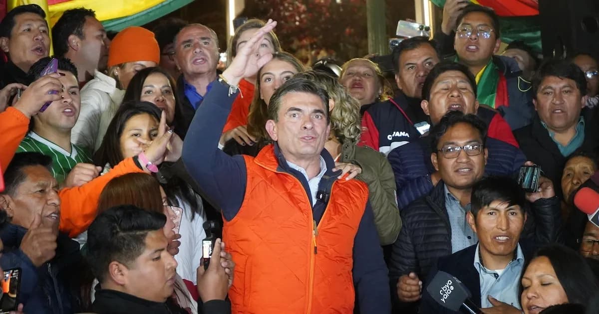 Bolivia condonará deudas fiscales hasta 2017 y fijará el IVA en el 13% para reducir la informalidad