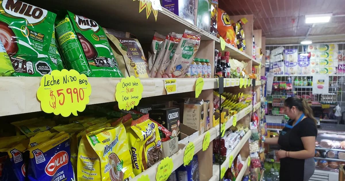 Gobierno de Petro eleva proyección de inflación, desvinculando el salario mínimo del aumento