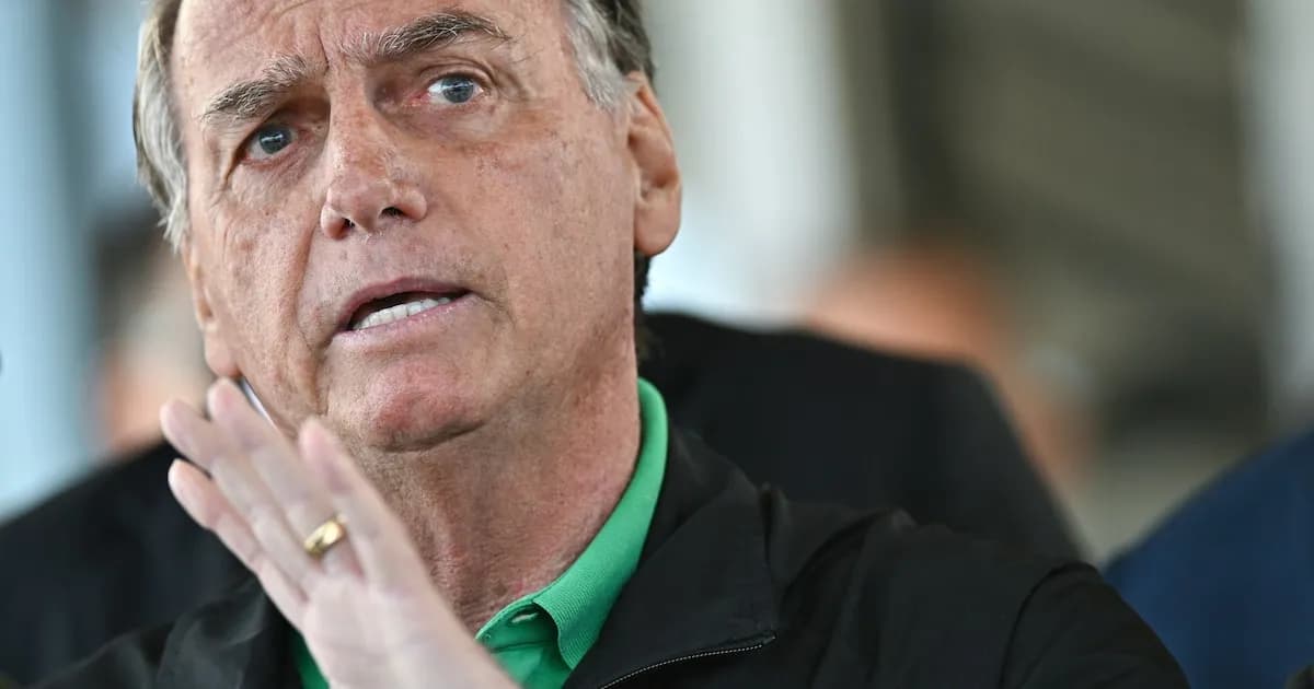 Revocan autorización para visita de asesor de Trump a Jair Bolsonaro en prisión