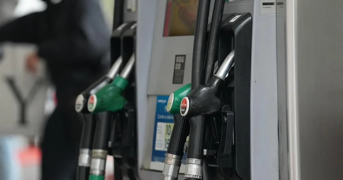Aumento drástico en precios de diésel y gasolina tras conflicto en Irán