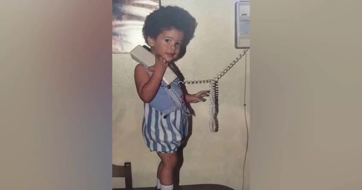 ¿Quién es el niño que fue cajero y hoy brilla en el mundo de la música?