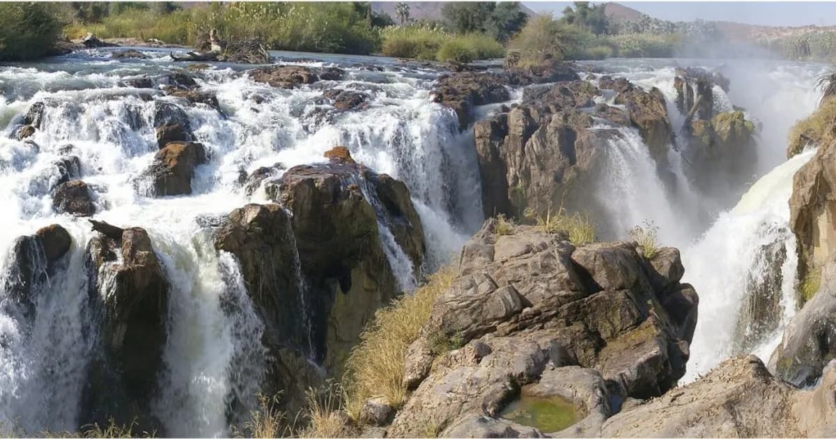 Cataratas Epupa: un paraíso natural en la frontera de Namibia y Angola
