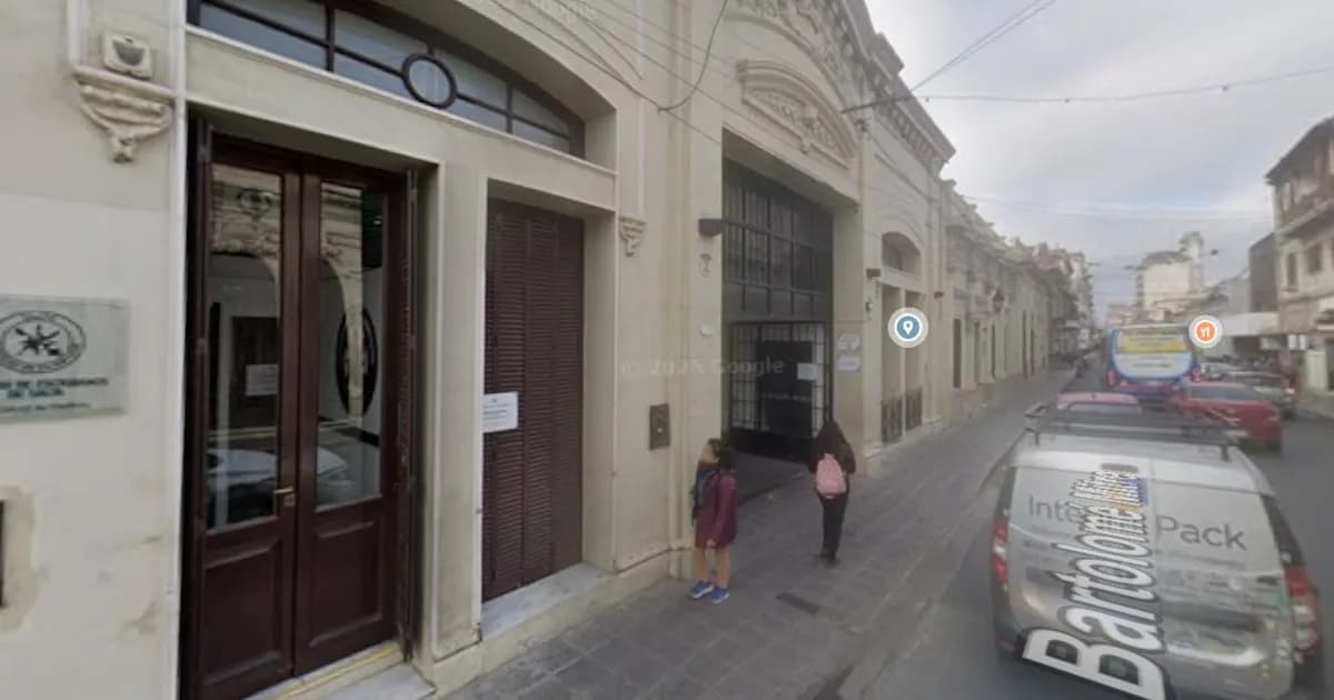 Detienen a un adolescente de 14 años por llevar un arma blanca al colegio en Salta